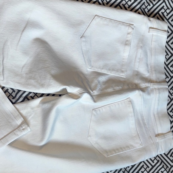 Calvin Klein Women's Cream Straight Leg  Stretch Jeans - Picture 2 of 12